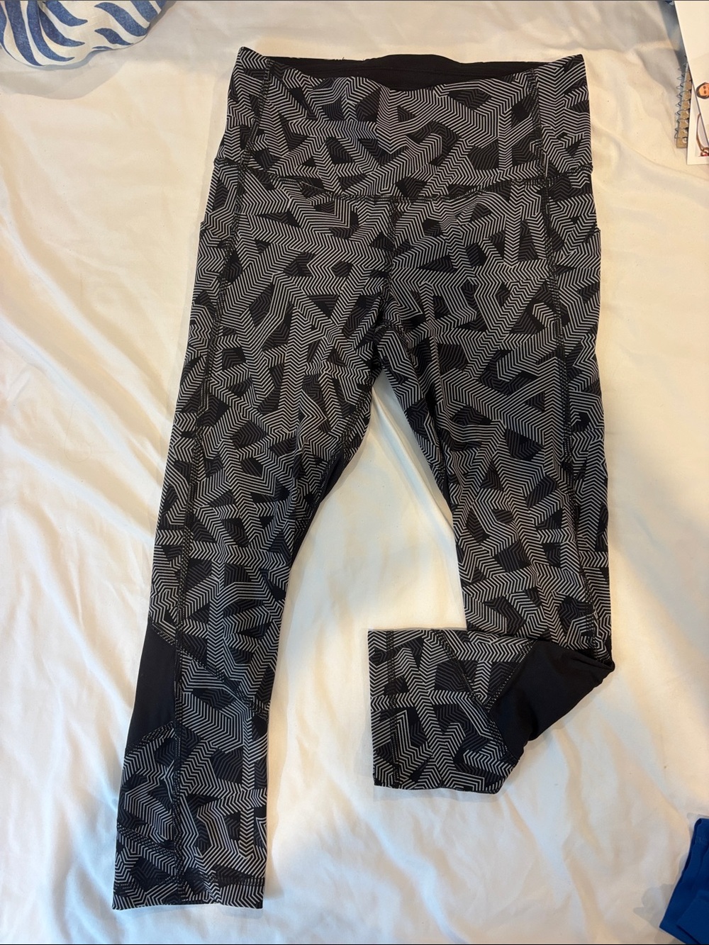 lululemon athletica Black & Gray Geometric Print Leggings